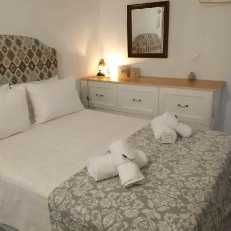 The In Apartament *